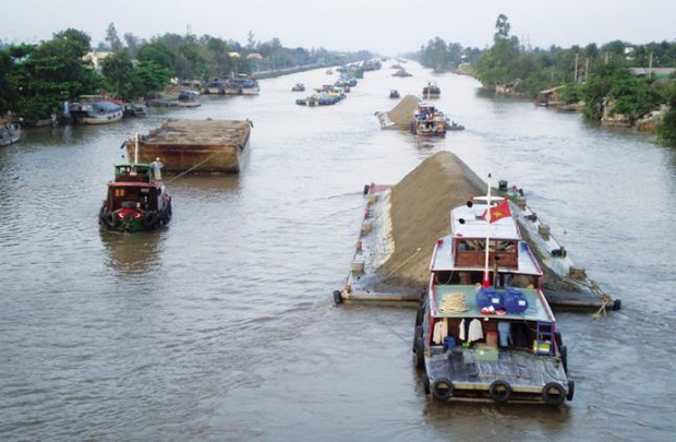 CÓ NÊN CHỌN VẬN CHUYỂN HÀNG HÓA ĐƯỜNG BỘ THAY CHO CÁC PHƯƠNG THỨC KHÁC?